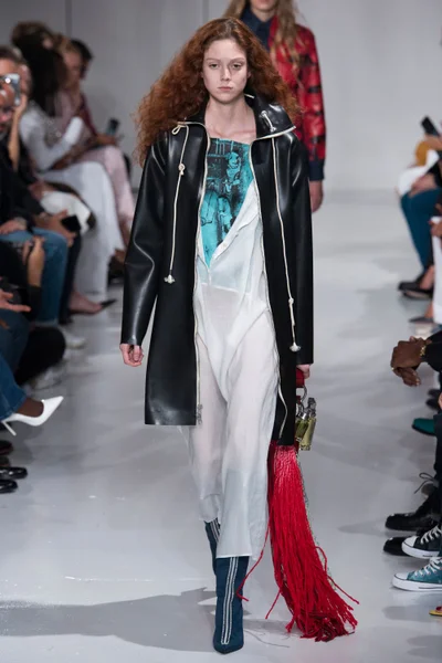 Look 17